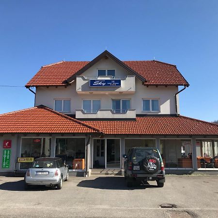 Hotel Sobe Sky Fužine Exterior foto